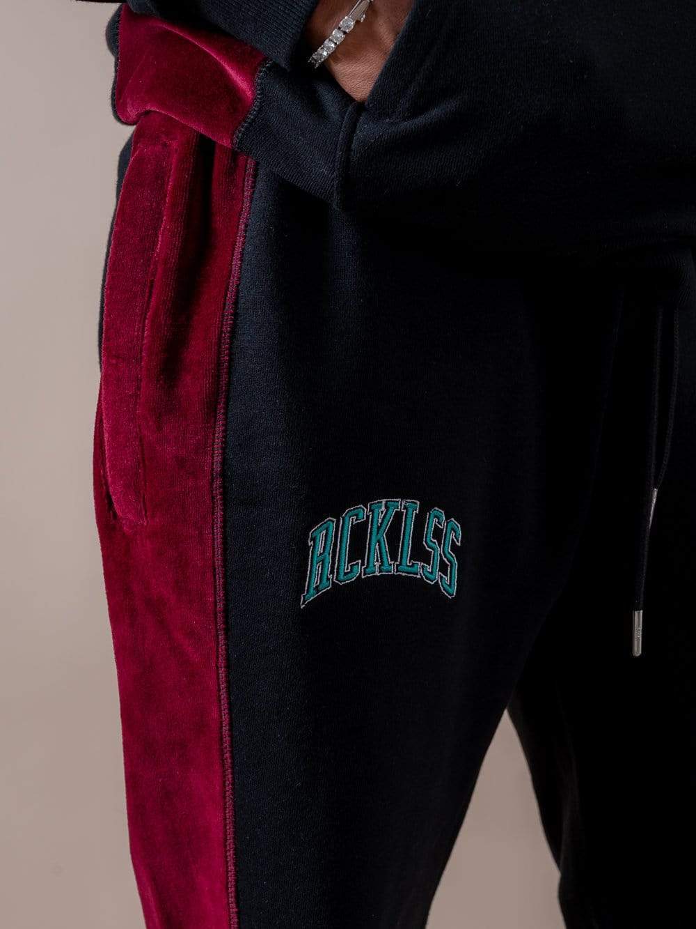 Parallel Trackpants - Black